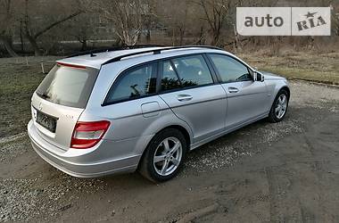 Універсал Mercedes-Benz C-Class 2010 в Кам'янець-Подільському