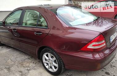 Седан Mercedes-Benz C-Class 2006 в 