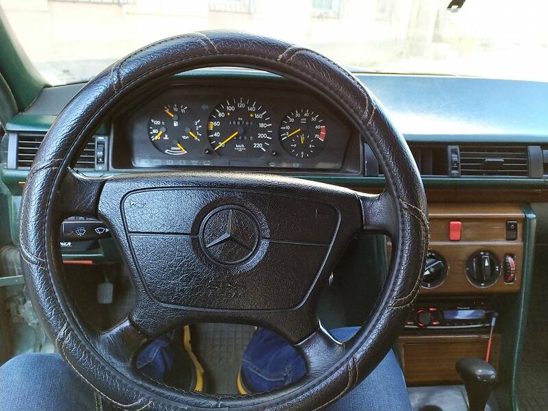 Седан Mercedes-Benz C-Class 1989 в Одесі