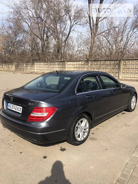 Седан Mercedes-Benz C-Class 2013 в Кривому Розі