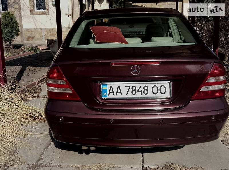 Седан Mercedes-Benz C-Class 2006 в Києві