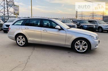 Універсал Mercedes-Benz C-Class 2009 в 
