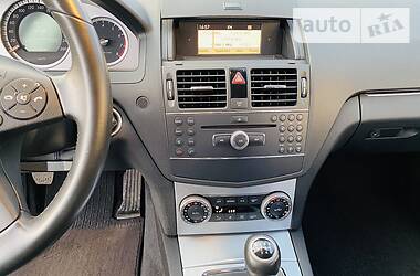 Універсал Mercedes-Benz C-Class 2009 в 