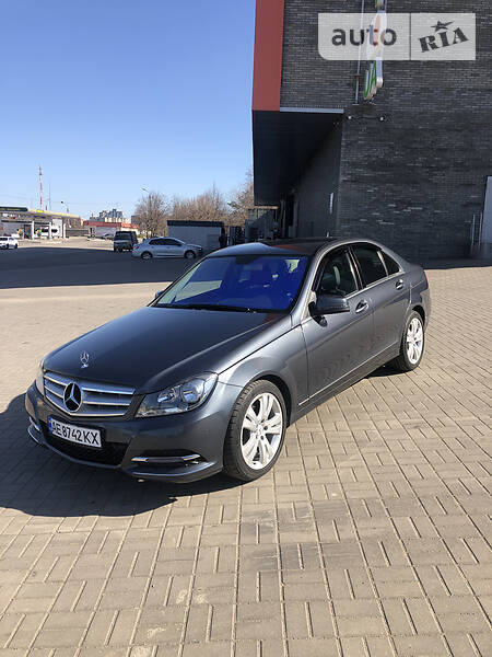 Седан Mercedes-Benz C-Class 2013 в Кривому Розі
