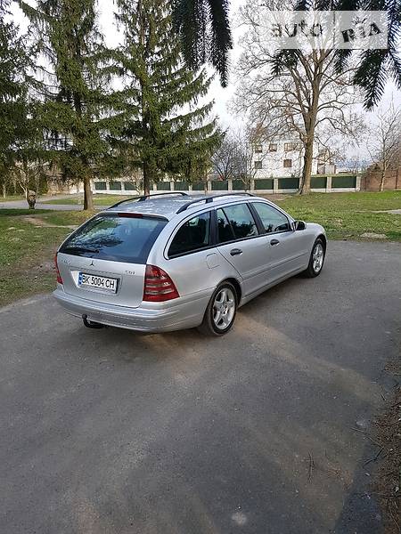 Універсал Mercedes-Benz C-Class 2001 в Дубні