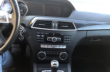 Універсал Mercedes-Benz C-Class 2012 в 
