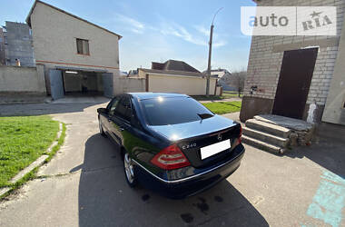 Седан Mercedes-Benz C-Class 2001 в 