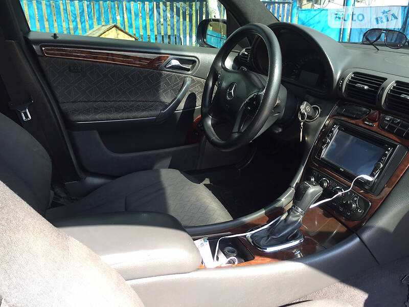 Седан Mercedes-Benz C-Class 2000 в Білогір'ї