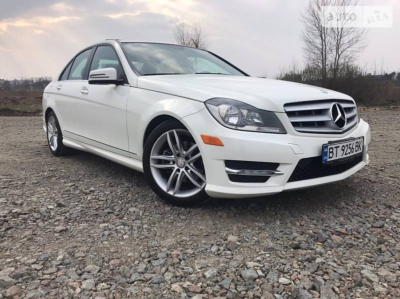 Седан Mercedes-Benz C-Class 2012 в Києві