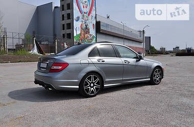 Седан Mercedes-Benz C-Class 2013 в 