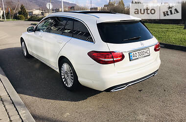 Універсал Mercedes-Benz C-Class 2014 в 
