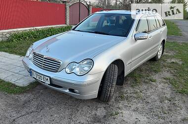 Універсал Mercedes-Benz C-Class 2003 в 