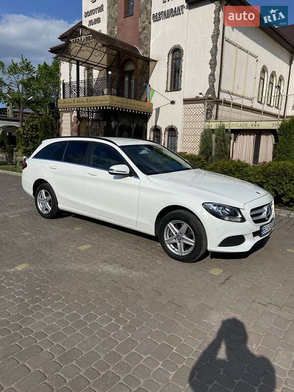 Универсал Mercedes-Benz C-Class 2016 в Львове