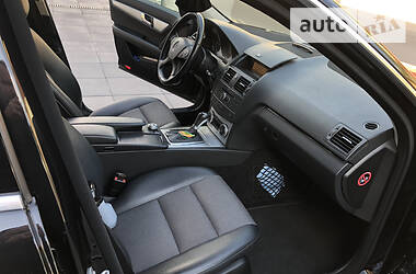 Седан Mercedes-Benz C-Class 2011 в 