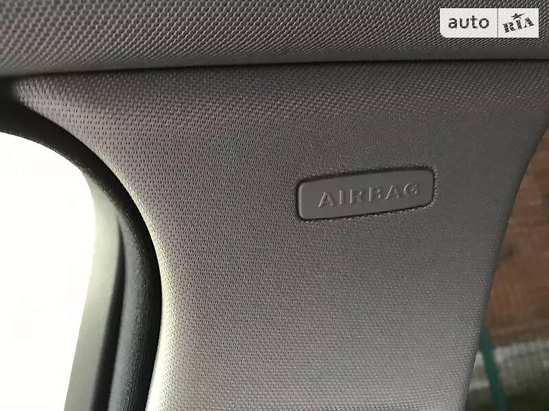 Універсал Mercedes-Benz C-Class 2010 в Чернівцях