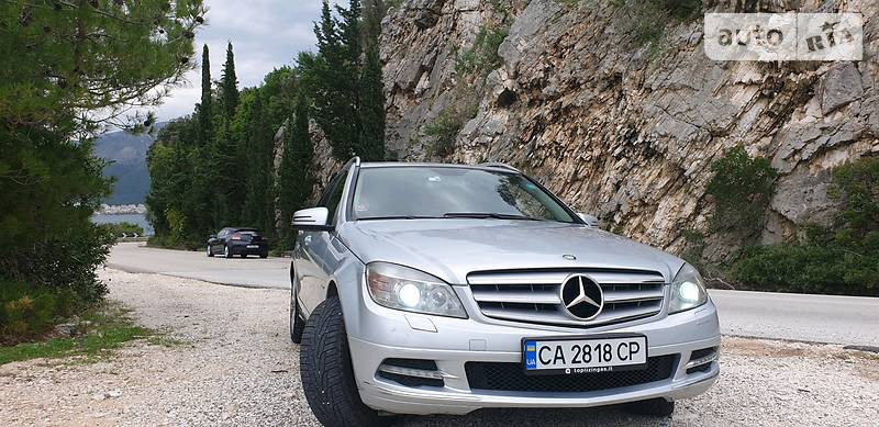 Універсал Mercedes-Benz C-Class 2010 в Черкасах