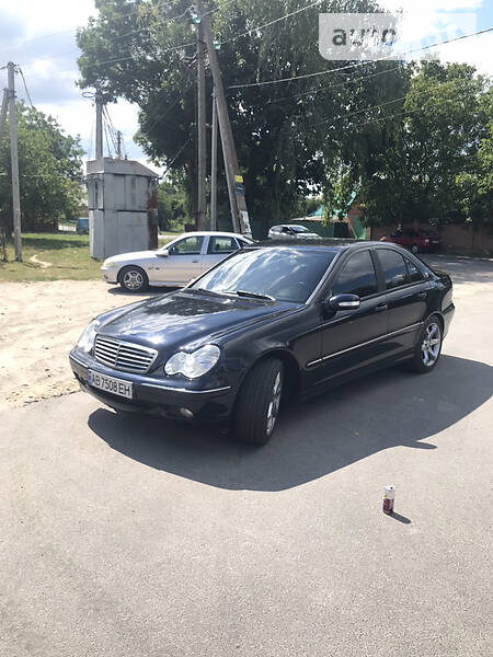 Седан Mercedes-Benz C-Class 2005 в Вінниці