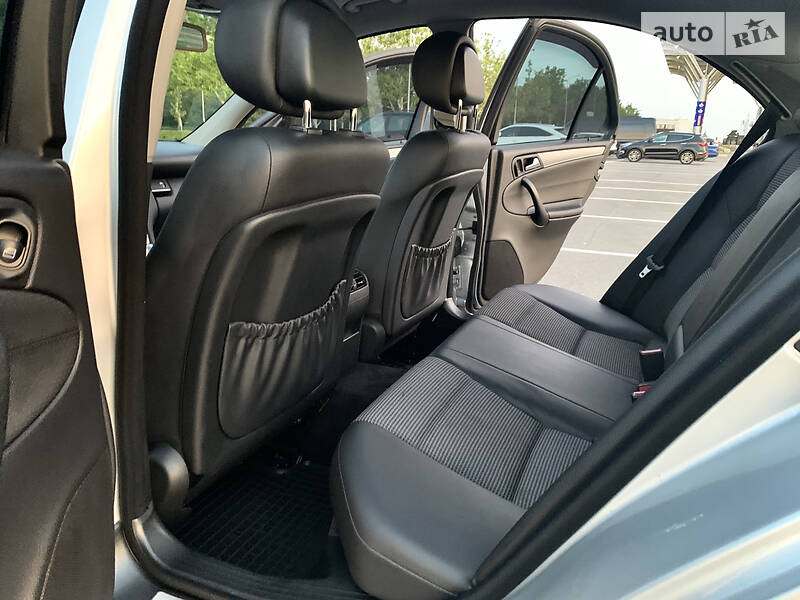 Седан Mercedes-Benz C-Class 2006 в Одесі