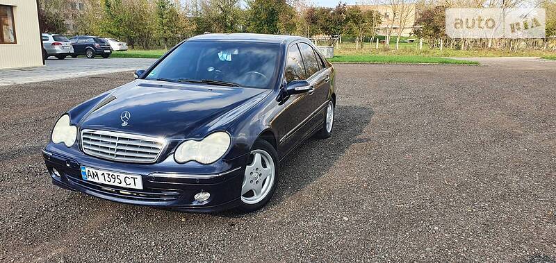 Седан Mercedes-Benz C-Class 2004 в Бердичеве