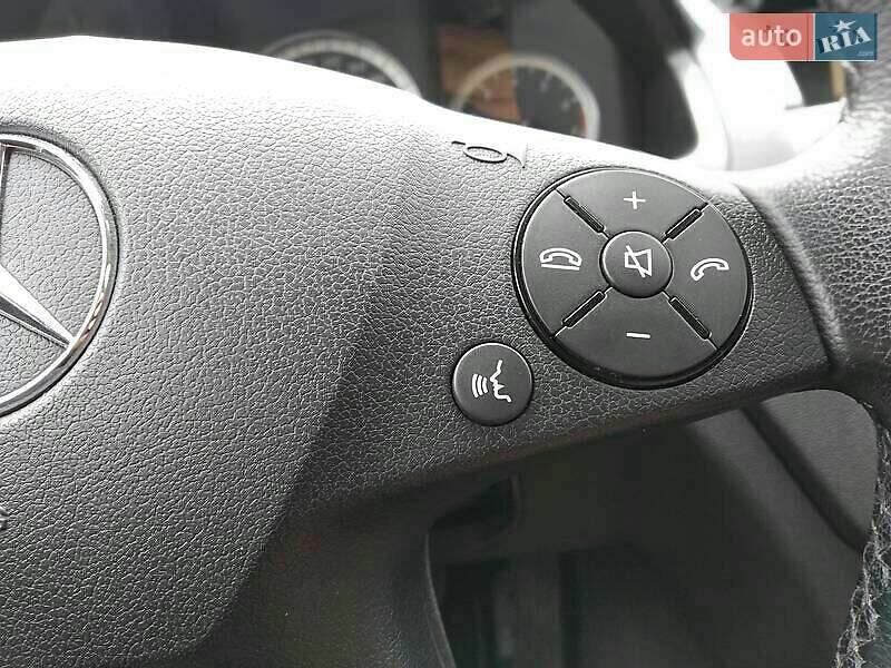 Универсал Mercedes-Benz C-Class 2009 в Львове