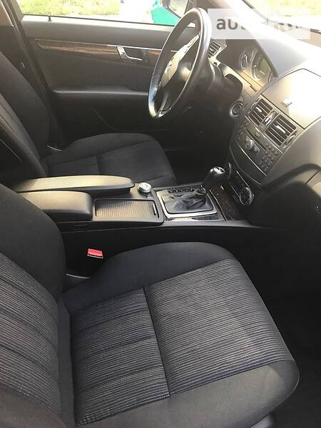 Універсал Mercedes-Benz C-Class 2008 в Києві