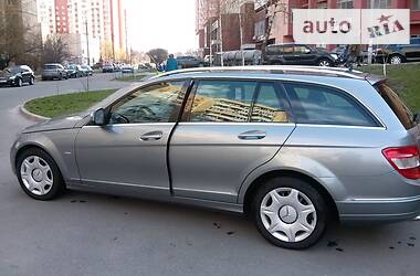 Универсал Mercedes-Benz C-Class 2008 в Киеве