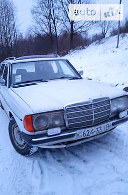 Універсал Mercedes-Benz C-Class 1984 в Косові