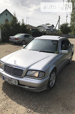 Седан Mercedes-Benz C-Class 1997 в Ивано-Франковске