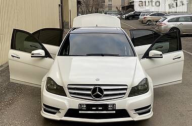 Седан Mercedes-Benz C-Class 2011 в 