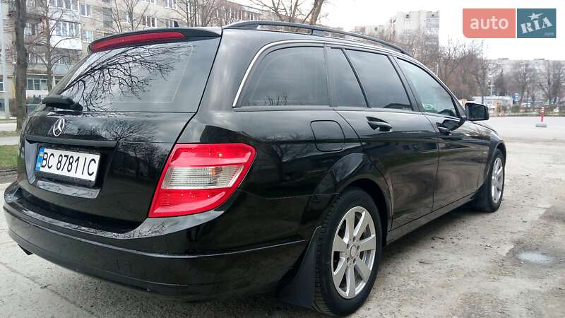 Mercedes-Benz C-Class 2009