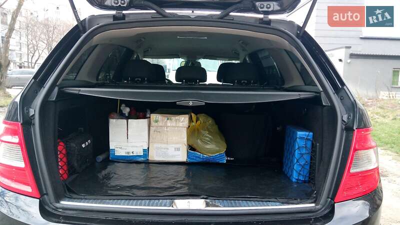 Универсал Mercedes-Benz C-Class 2009 в Львове