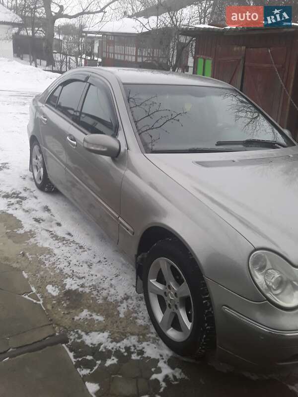 Седан Mercedes-Benz C-Class 2004 в Благовещенском
