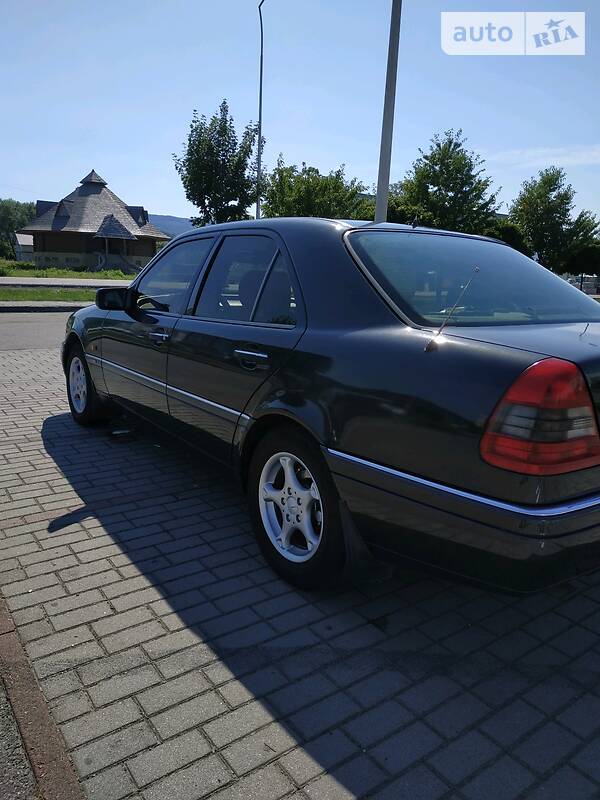 Седан Mercedes-Benz C-Class 1997 в Тячеве