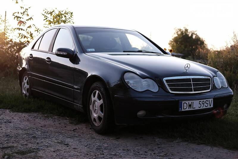 Седан Mercedes-Benz C-Class 2003 в Жмеринці