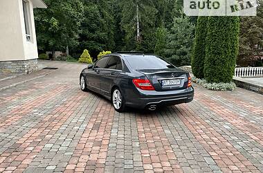 Седан Mercedes-Benz C-Class 2012 в Коломые