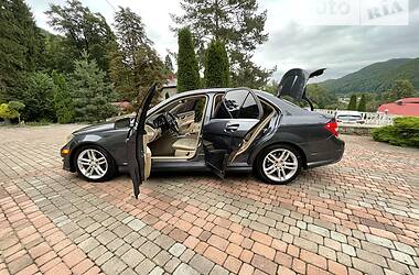 Седан Mercedes-Benz C-Class 2012 в Коломые