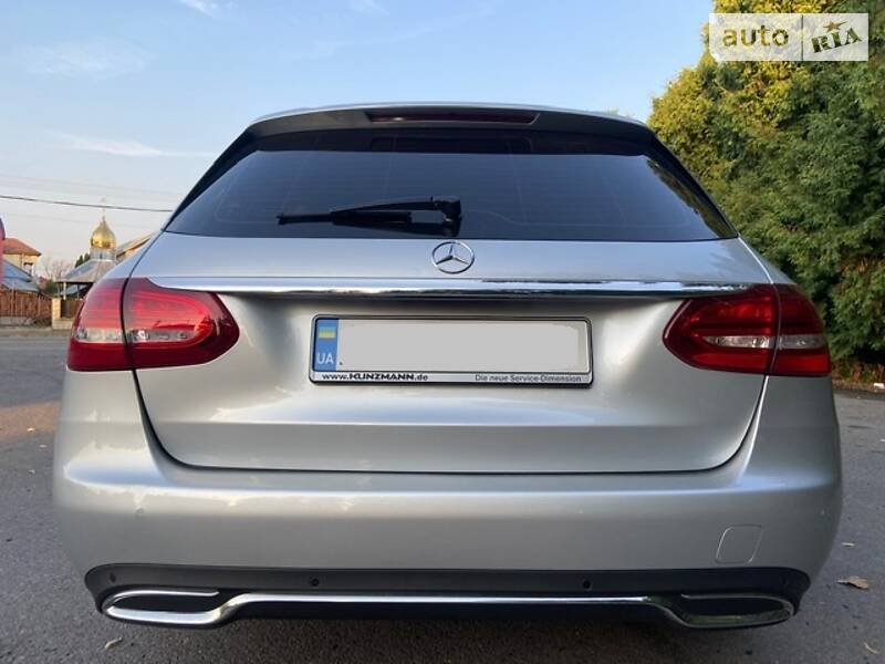 Універсал Mercedes-Benz C-Class 2016 в Ужгороді