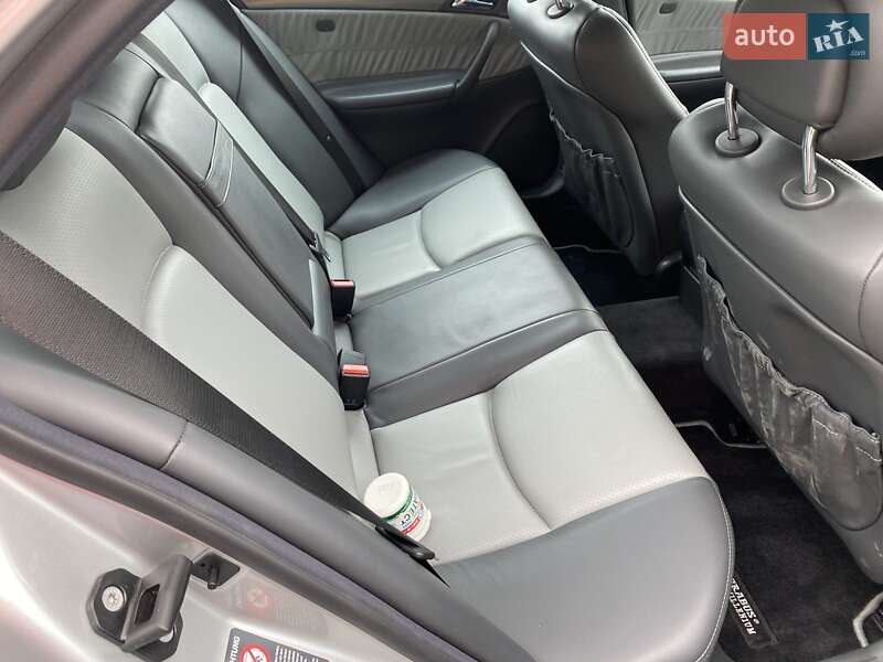 Седан Mercedes-Benz C-Class 2000 в Киеве