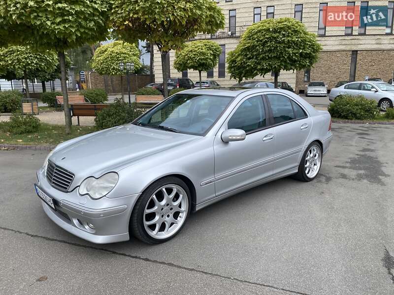 Седан Mercedes-Benz C-Class 2000 в Киеве