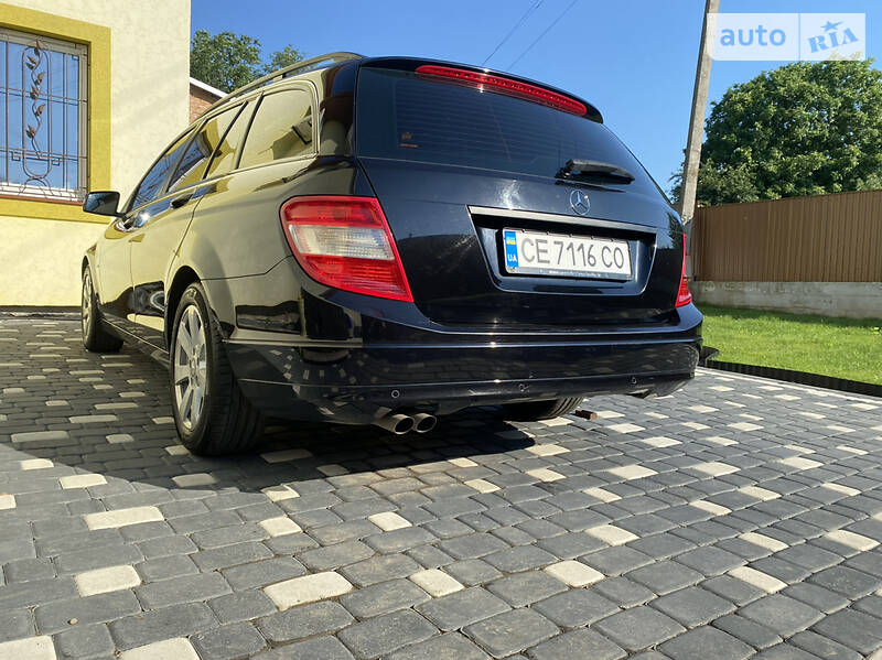 Універсал Mercedes-Benz C-Class 2010 в Чернівцях