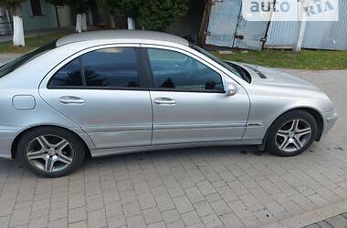 Седан Mercedes-Benz C-Class 2005 в Львове