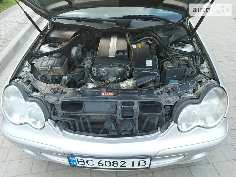Седан Mercedes-Benz C-Class 2005 в Львові