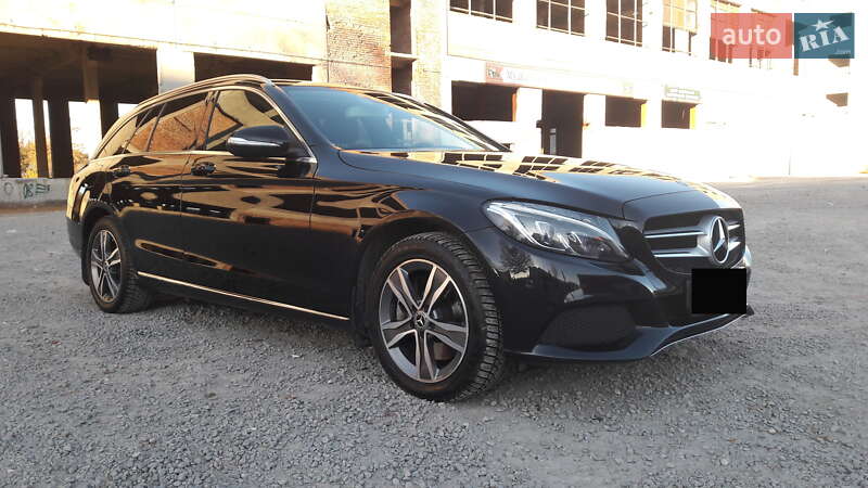 Универсал Mercedes-Benz C-Class 2014 в 