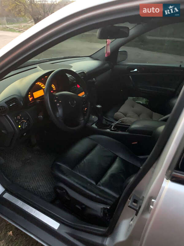 Седан Mercedes-Benz C-Class 2000 в Измаиле