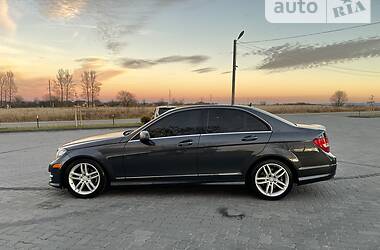 Седан Mercedes-Benz C-Class 2012 в Коломые