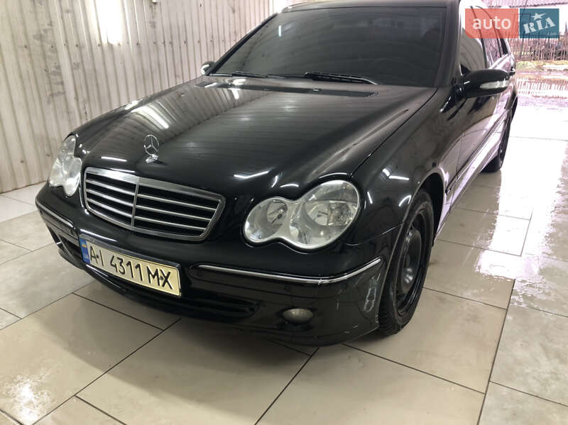 Седан Mercedes-Benz C-Class 2006 в Яготине