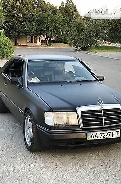 Купе Mercedes-Benz C-Class 1991 в Киеве