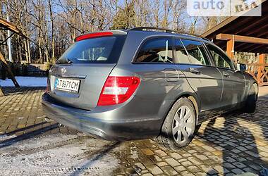 Універсал Mercedes-Benz C-Class 2012 в Косові