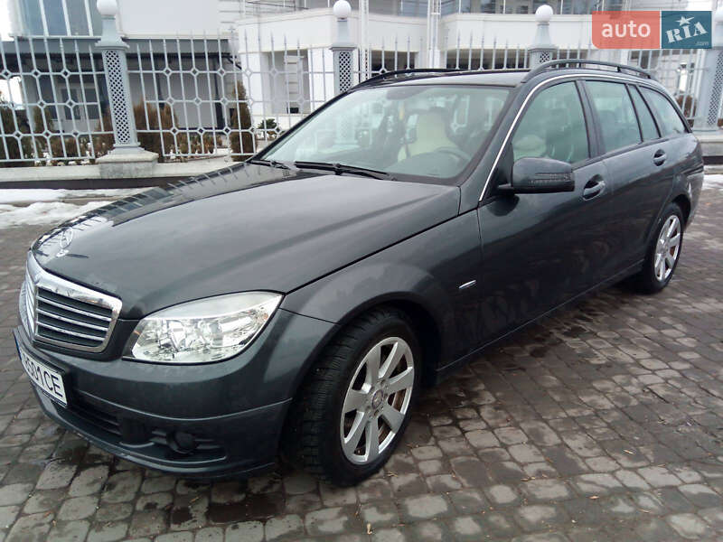 Універсал Mercedes-Benz C-Class 2010 в Снятині