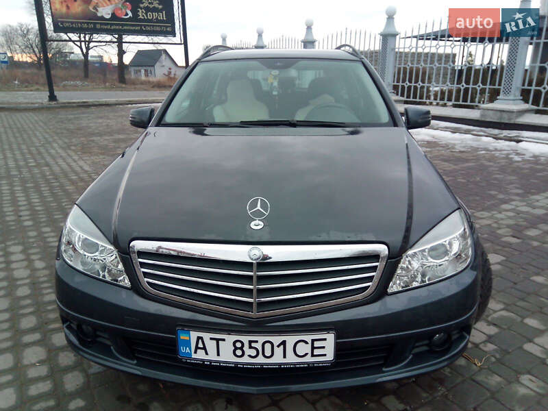 Універсал Mercedes-Benz C-Class 2010 в Снятині